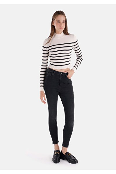 Colin's بنطلون جينز نسائي ضيق بخصر مرتفع وقصة ضيقة من قماش الدنيم الأسود