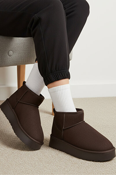 Capone Outfitters Κοντές γυναικείες μπότες Raina με χοντρή σόλα με στρογγυλή ...