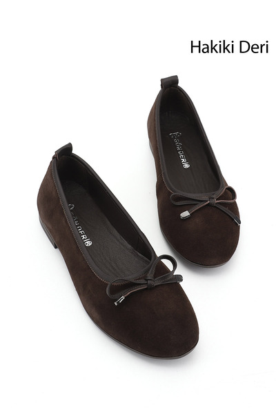 GÖNDERİ(R) Balerini din piele naturală cu fundă din piele intoarsa maro pentr...