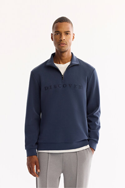 Avva Erkek Açık Lacivert Dik Yaka Fermuarlı Soft Touch Baskılı Regular Fit Sw...