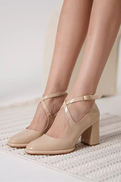 Belinora Γυναικεία Παπούτσι με τακούνι από λουστρίνι σε nude χρώμα TR18MS09B