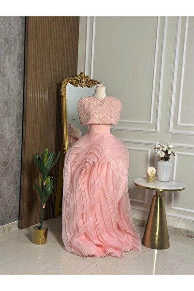 vanus fashion 6793 - فستان سهرة وردي ناعم بلمسة أنثوية راقية
