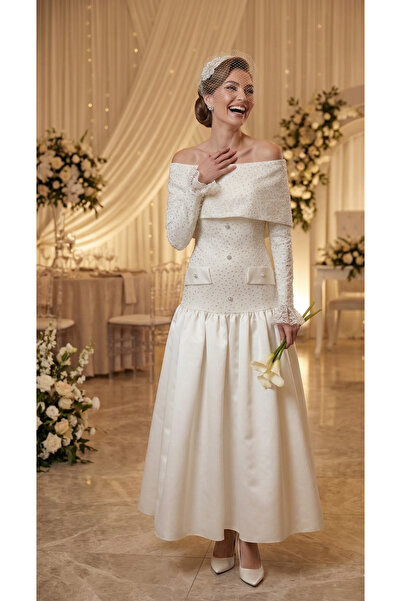 Elif Naz Moda Evi ekru dantelli madonna yaka saten etekli midi elbise