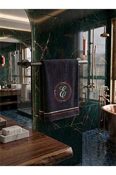 Nur Homing منشفة سوداء بحرف E