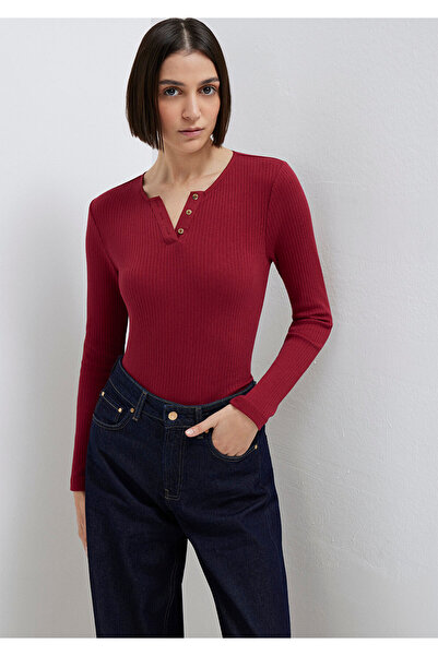 Mavi Langärmliges rotes T-Shirt mit Knopfdetail, schmale Passform 1613756-70431