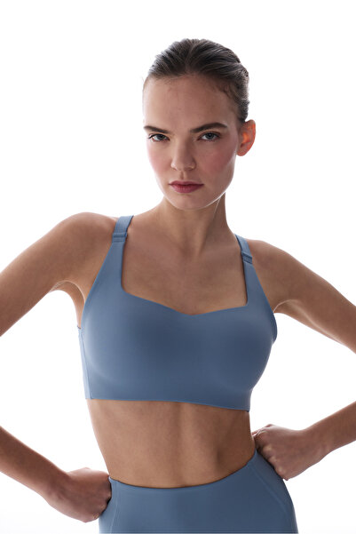 Penti Blue Stretch360 Medium Support Cross detaliu la spate Sutien sport cu b...