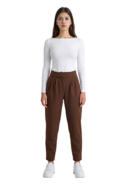 MODASPARK Brown High Waist Double Buttoned Pocket Carrot Cut Pleated Women's ...