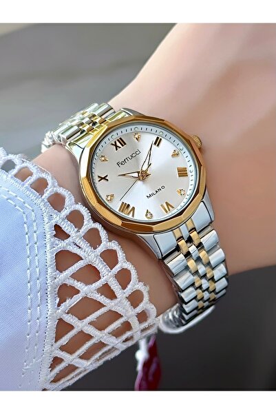 Ferrucci ساعة يد نسائية ميلانو – سلك معدني، مينا بيضاء، أرقام رومانية ذهبية ا...