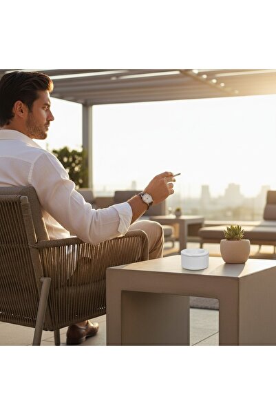 B&D Ceramic Wind-Proof Ashtray with Lid, White, Round Design