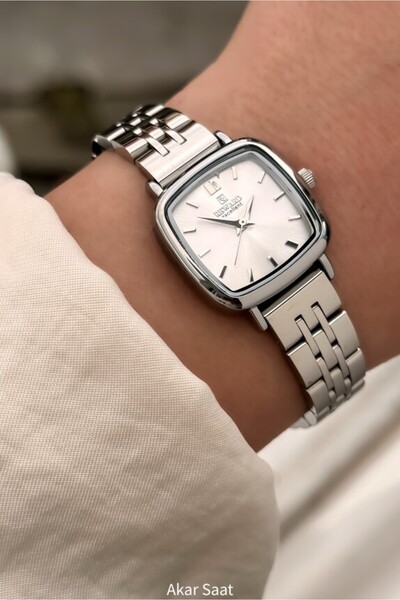 Reward ساعة يد نسائية بحزام فولاذي RD213033L