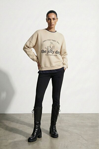 Quzu Embroidery Detail Sweatshirt -Beige