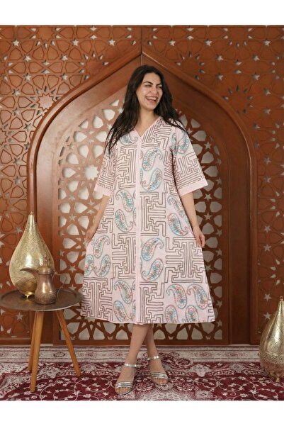 AFandina جلابية ميدي بتفاصيل مميزة وأناقة هادئة