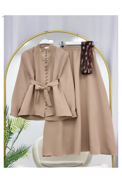 YEDİLALE SET DUBLU: CĂMAȘĂ ȘI FUSTĂ CU NASTURI ÎN RÂNDURI [gamă de mărimi 38-...