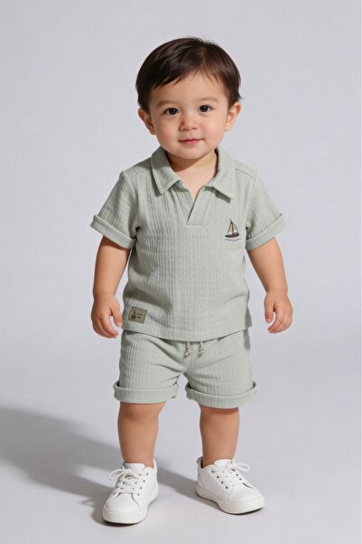 Asel Erkek Bebek 2’li Şort Takım – Polo Yaka Nakış Detaylı Yazlık Set (Yeşil)