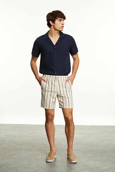 Mudo Men's Stone Color Striped Elastic Waist Straight Fit Shorts