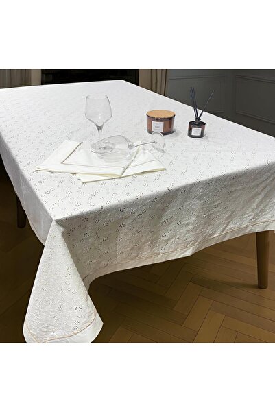 Sarev Victoria 100% Cotton Tablecloth
