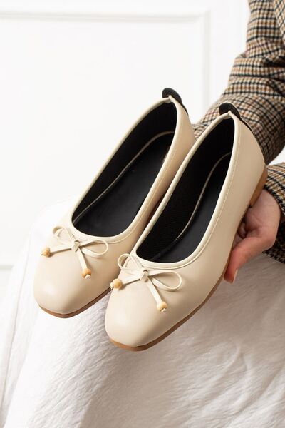 FUGA MODA Μπαλαρίνες Fiora Beige με δερμάτινο φιόγκο και λεπτομέρεια από ξύλι...