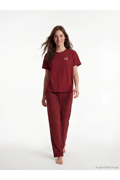 LC Waikiki Γυναικείο σετ πιτζάμες LCW DREAM Red Crew Neck με τύπωμα