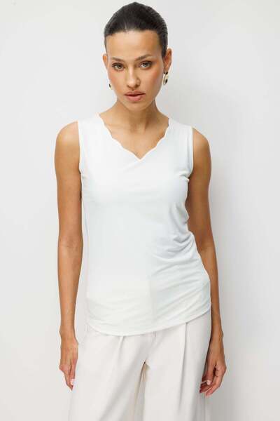 ON Women's Basic Blouse with Slice Collar 71315 Ecru