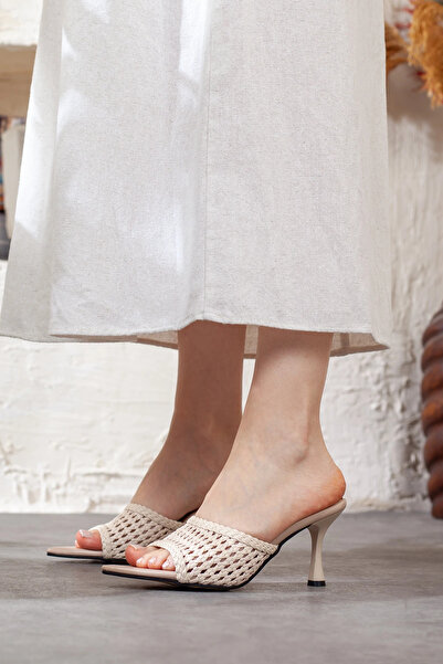 Adım Adım Papuci cu toc și vârf ascuțit, cu aspect de paie, pentru femei