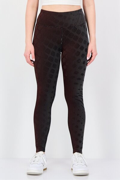 Nike Women Sportswear Fit Textured Training Leggings, Multicolor