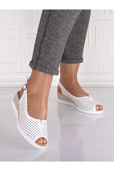 ADS Seliorra Women's White Casual Sandals Made from -Leather, Size 41