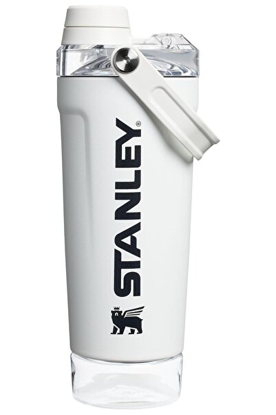 Stanley The Vitalize™ Shaker Bottle 20 oz