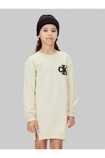 Calvin Klein فساتين البنات