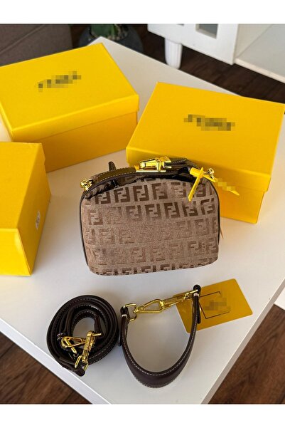 Generic Handbag and shoulder bag, high quality material, with accessories