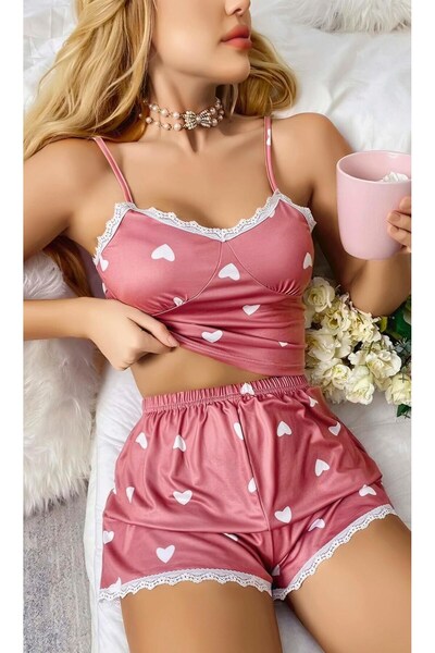 Kalp Desenli Kadın Şortlu Pijama Takımı – Askılı Yazlık Ev Giyim