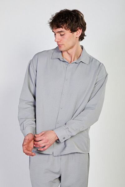 BARRELS AND OIL Men's Regular Fit Classic Shirt - Gray