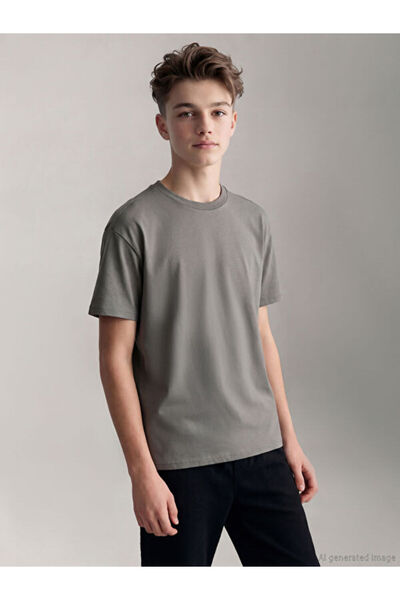 LC Waikiki RMZ GİYİM FARKIYA تي شيرت للأولاد بأكمام قصيرة وياقة روبا