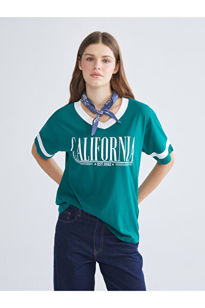 LC Waikiki Tricou de damă supradimensionat cu decolteu în V și imprimeu Calif...