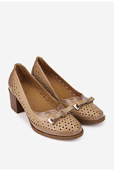 Dasha Pantofi dama maro deschis din piele cu perforatii si toc