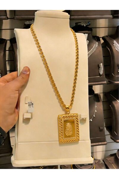 SAMGE An elegant necklace with a rectangular eagle pendant—traditional Gulf-s...