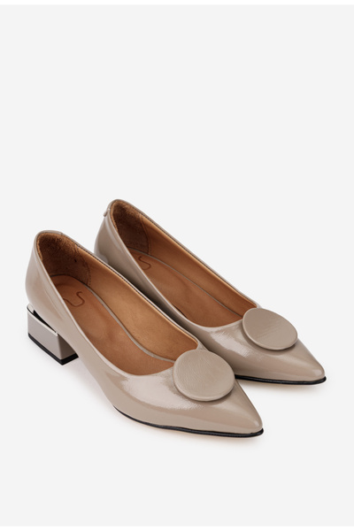 Dasha Pantofi dama NUR din piele lacuita taupe cu ornament