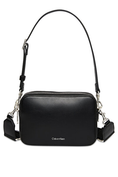 Calvin Klein حقائب يد نسائية