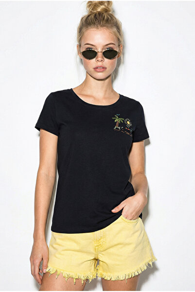 Bianco Lucci Women's 100% Cotton Handcrafted Summer Embroidery Detailed Premi...