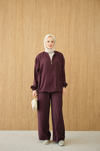 LOCCO Γυναικεία φόρμα με λεπτομέρεια ραφής στα πλαϊνά και φερμουάρ, χρώμα μπο...