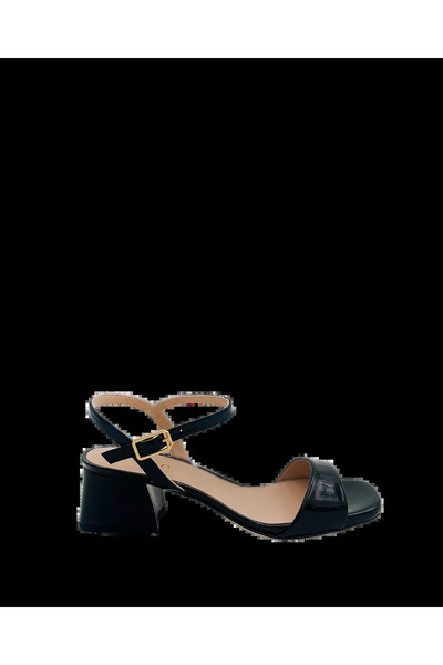 Unisa SANDAL WITH A WIDE HEEL IN PATENT BLACK