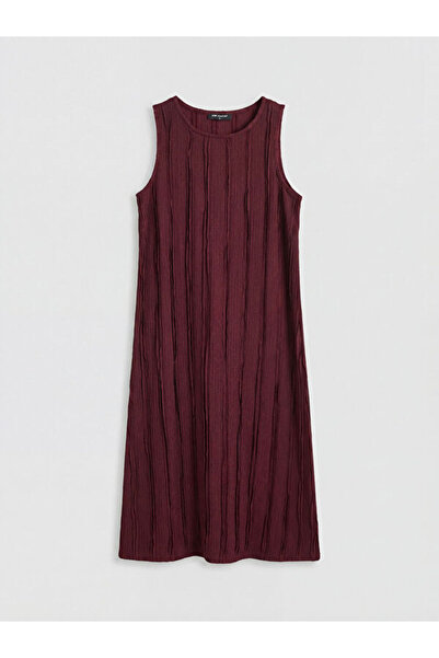 LC Waikiki Νέο φόρεμα με υφή γιακά Roba, σε στυλ που αναδεικνύει την προσωπικ...