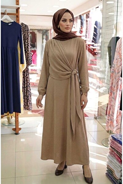 butik hira Ασύμμετρο υφασμάτινο φόρεμα από ύφασμα Ayrobin με δέσιμο στο πλάι