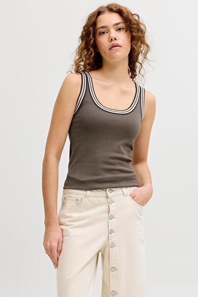 Jack & Jones Women's Sleeveless Knitted Top - Mina