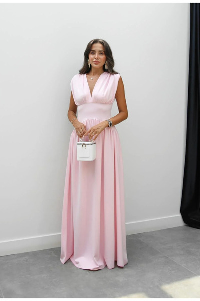 Noi Belis Πλεκτό φόρεμα με βαθύ V λαιμόκοψη και λεπτομέρεια στη μέση, μάξι μή...