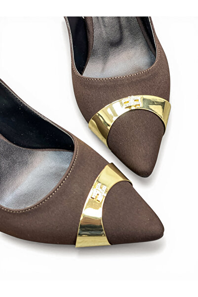 Elexus Γυναικείο στιλέτο μεσαίου τακουνιού με πέτρινα διακοσμητικά στο δάχτυλο