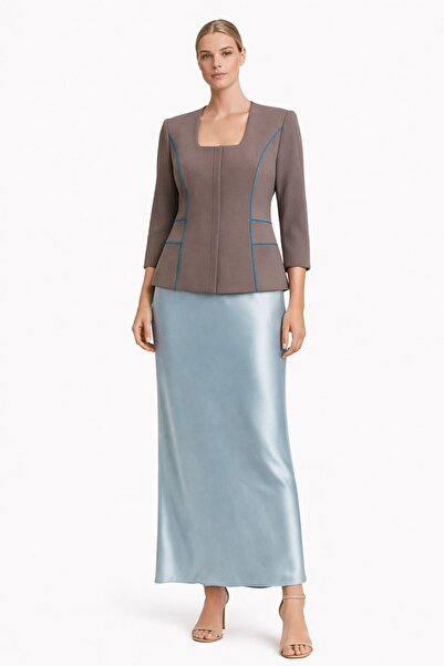 ALYEL NAKER جاكيت كريب أنيق/كاجوال من فرو المنك مع تفاصيل زرقاء