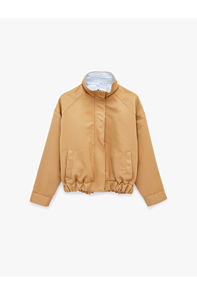 Koton Cep Detaylı Çıtçıt Düğmeli Fermuarlı Crop Dik Yaka Mevsimlik Ceket