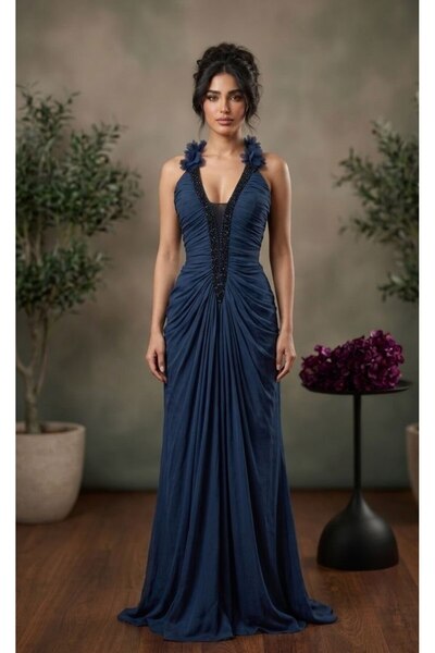AMAZ Crinkle evening dress with hand embroidery