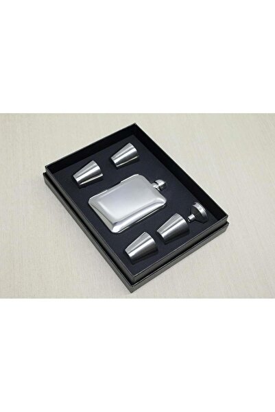 Generic Brand 4 Shot Glass Flask Set