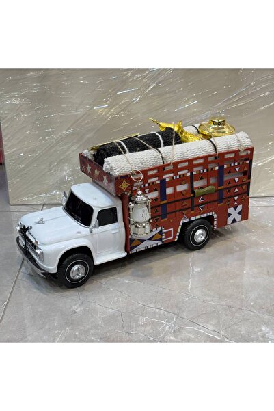 MAZPRO Lori Ford with White Moth